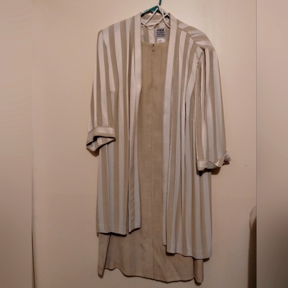 Tan like new 2pc dress suit